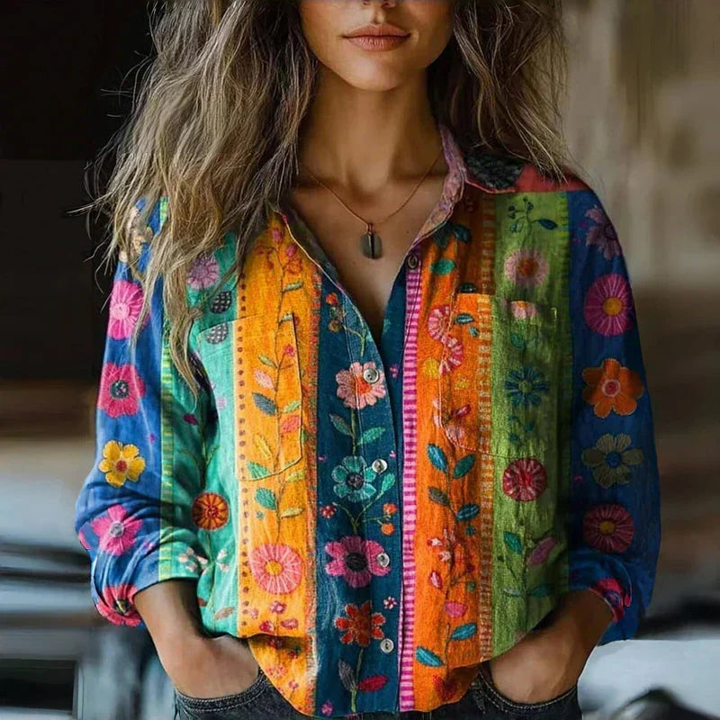 Blus dam, bohemisk — blommönstrad vintage med krage och knappslå