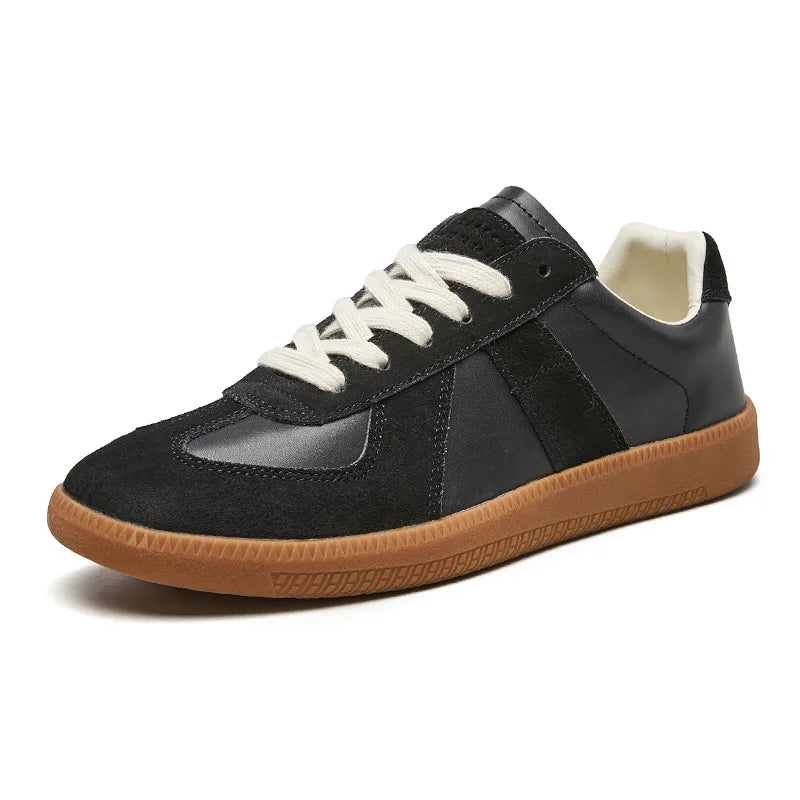 Snörade sneakers herr — halkfria och bekväma vardagsskor