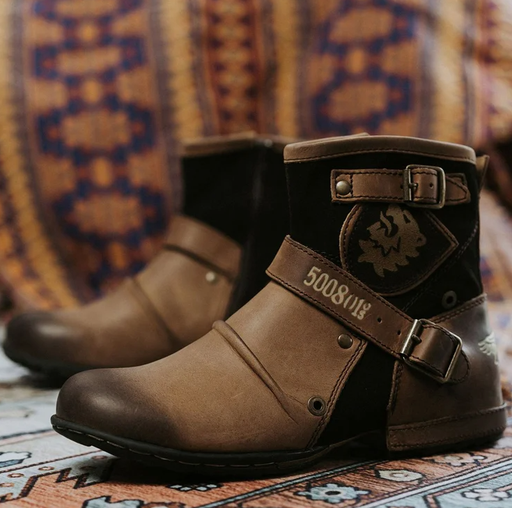 Herrboots i vintagestil — robusta stövlar i läderimitation