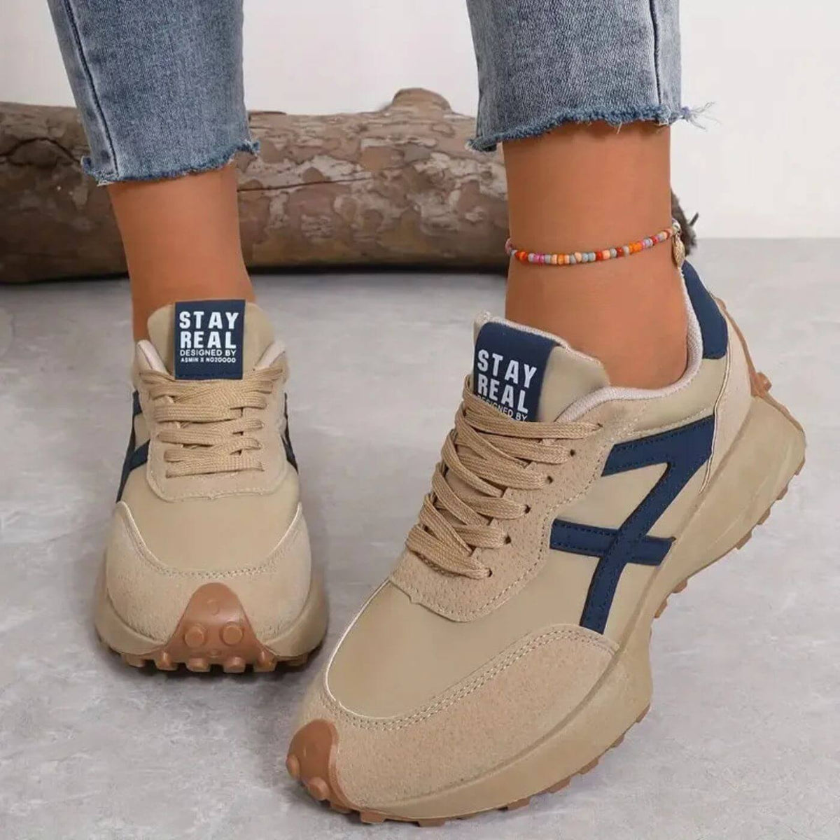 Sneakers dam, textil — bekväma med panelöverdel och snörning