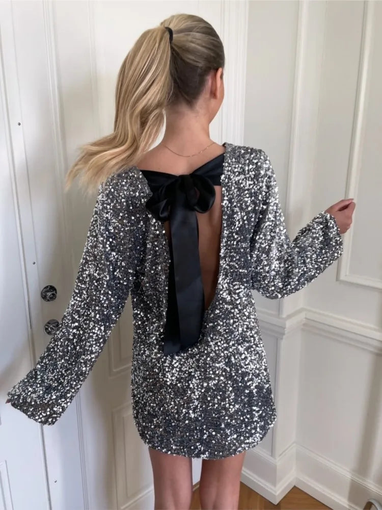 Festklänning dam, lång — elegant balklänning med rosett