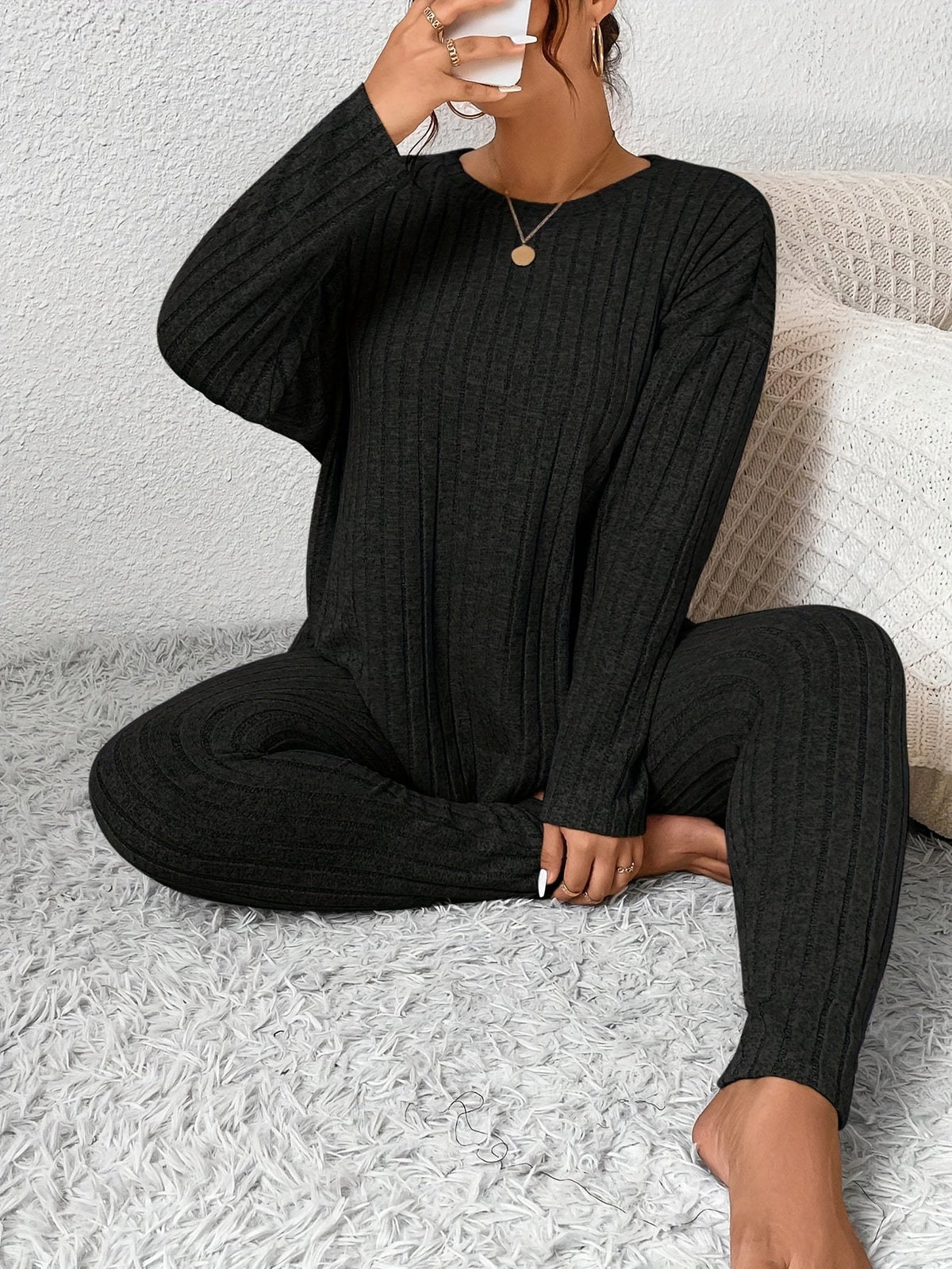 Loungeset dam, ribbat — topp och byxa