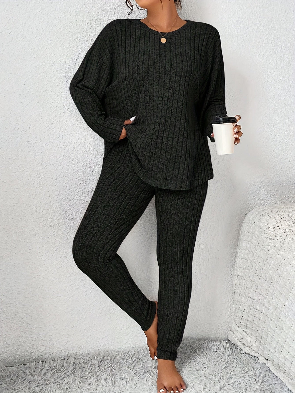 Loungeset dam, ribbat — topp och byxa
