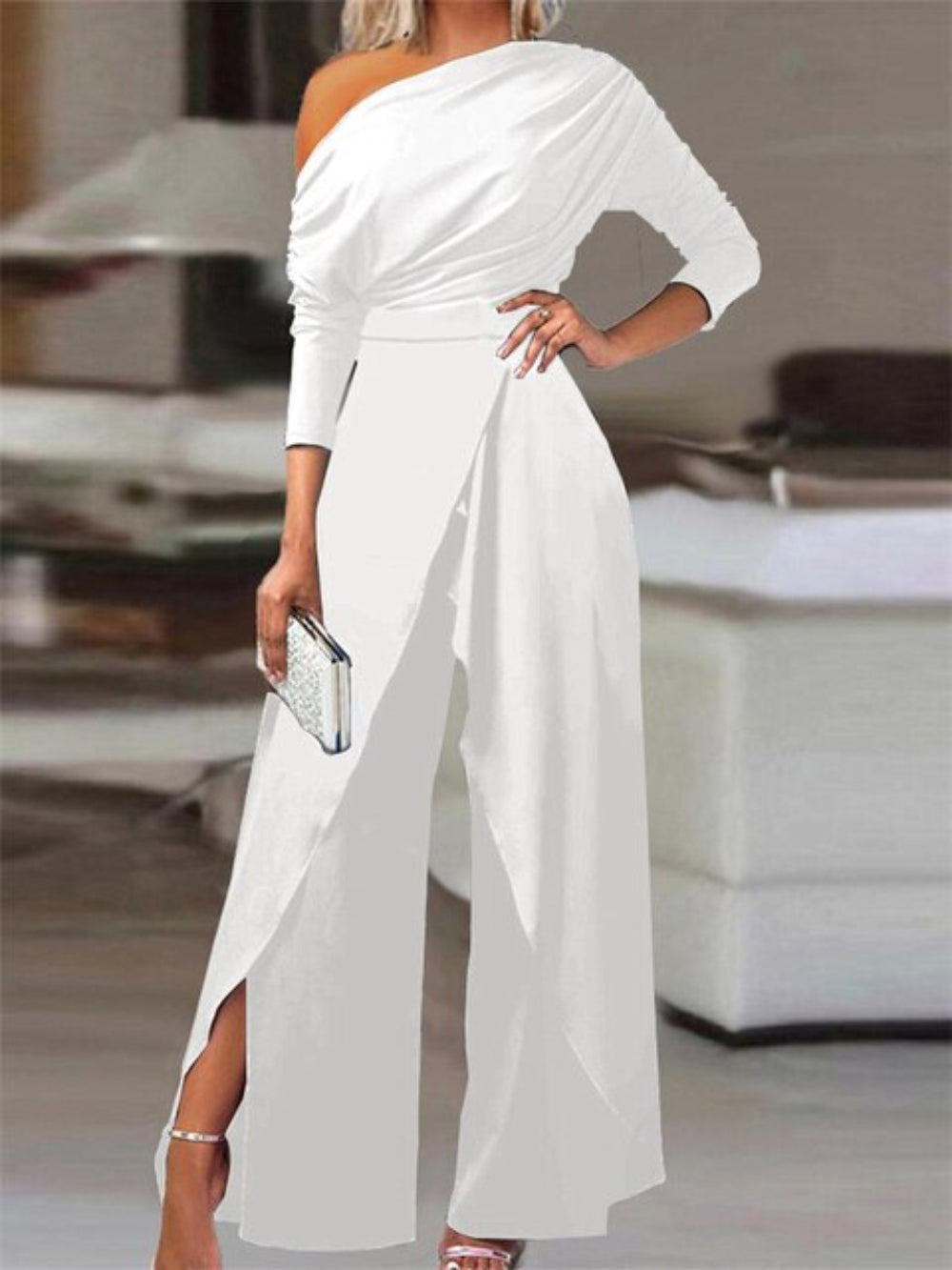 Jumpsuit dam, one-shoulder — markerad midja och vida ben i linne