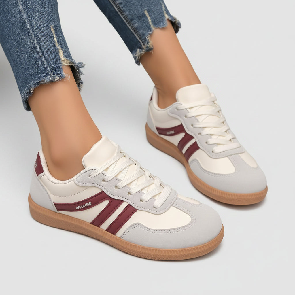 Sneakers dam, mockaimitation — bekväma vardagsskor med snörning
