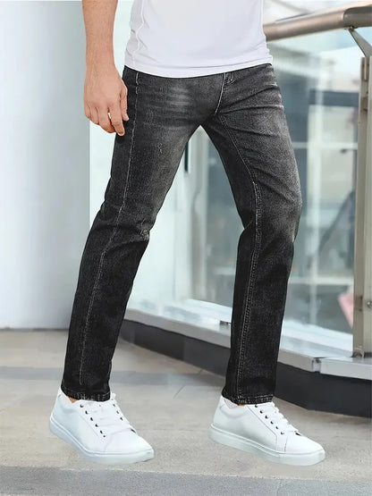 Jeans herr — rak passform med fickor i klassisk denim