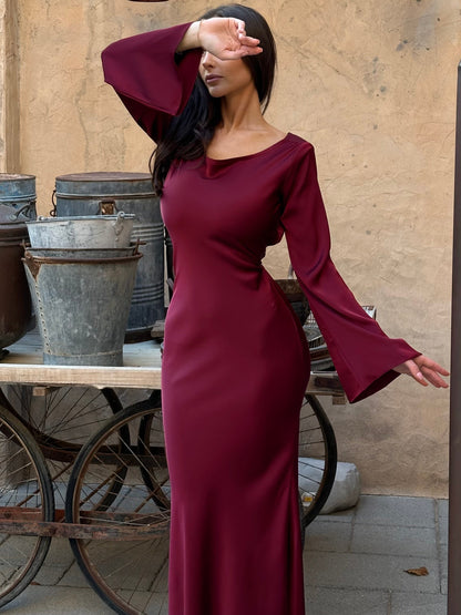 Maxiklänning dam, satin — långärmad elegant och flödande