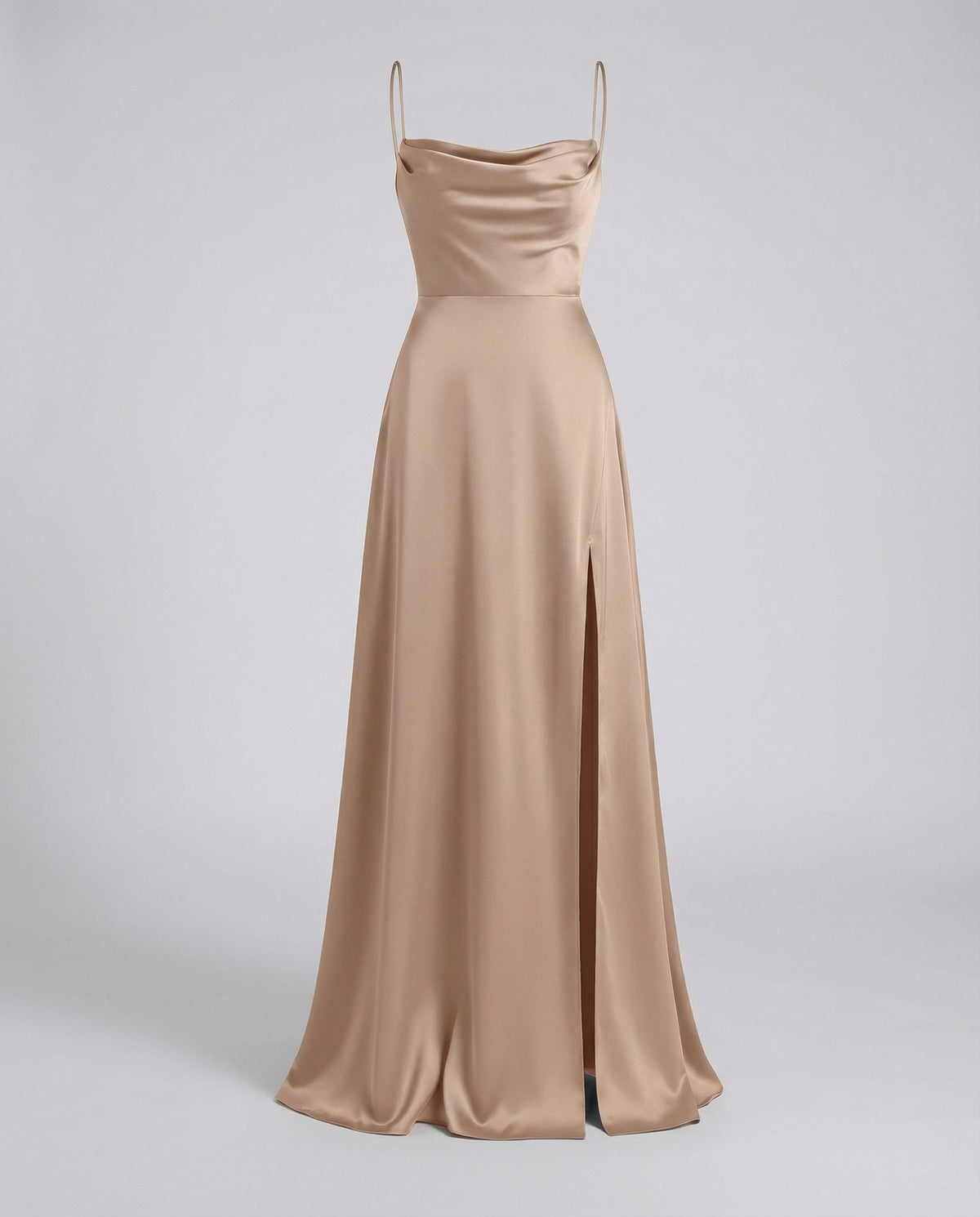 Maxiklänning dam, satin — draperad halsringning med elegant benslits