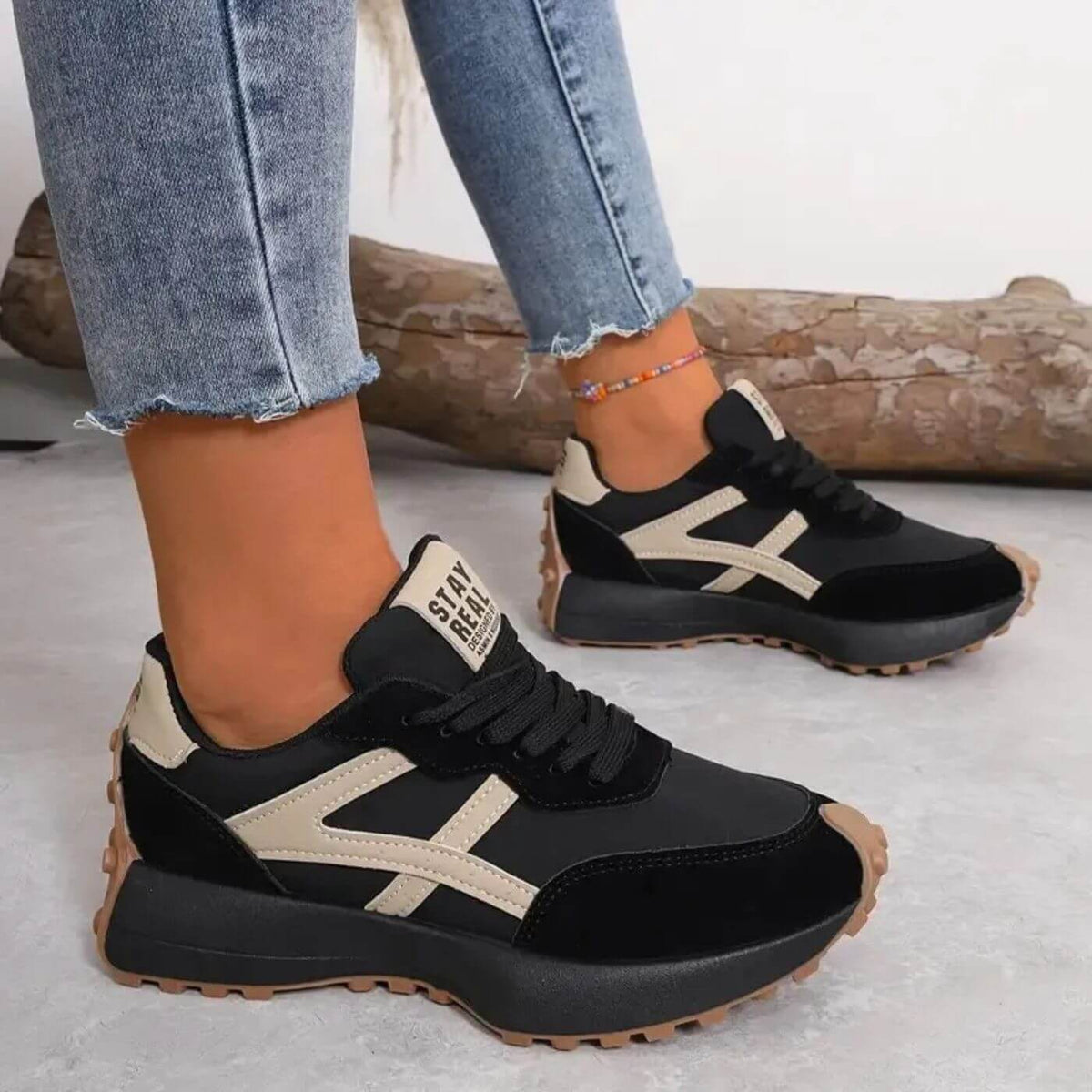 Sneakers dam, textil — bekväma med panelöverdel och snörning