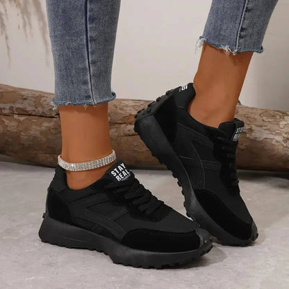 Sneakers dam, textil — bekväma med panelöverdel och snörning