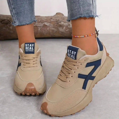 Sneakers dam, textil — bekväma med panelöverdel och snörning