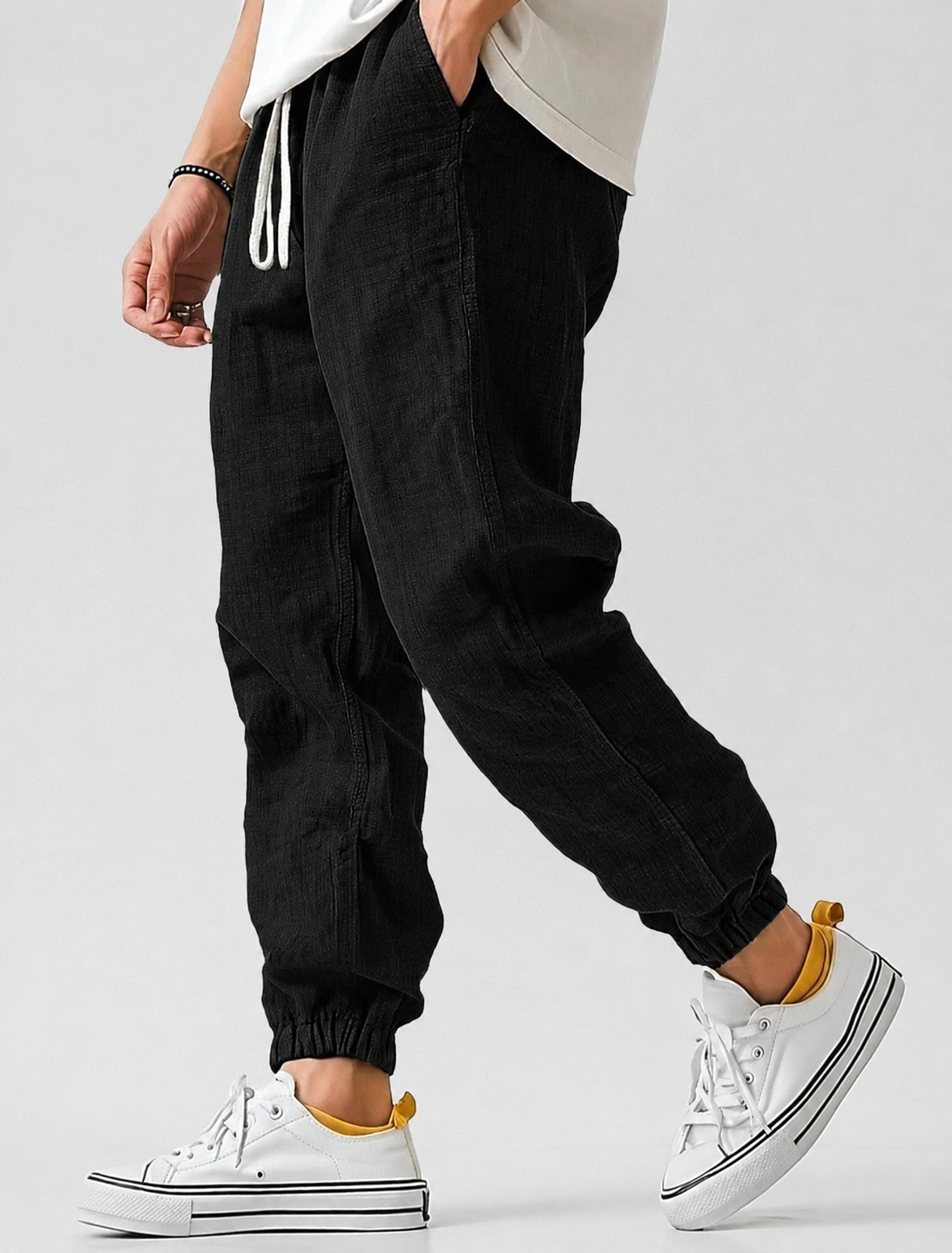Sommarbyxor herr — joggingmodell, lätt och avsmalnande