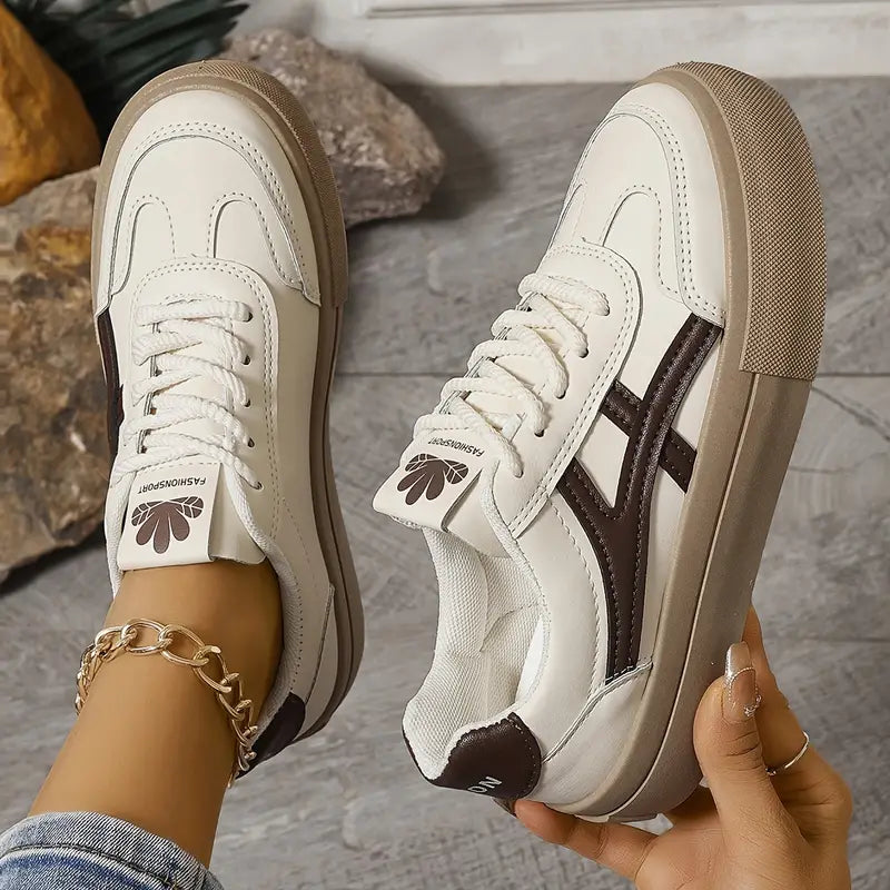 Komfortsneakers dam med stöd — bekväma skor med mjuk dämpning
