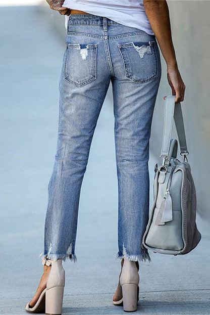Jeans dam, raka — rippade distressed med rå fåll
