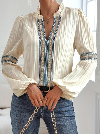 Topp dam, vintage — elegant och feminin i vitt viskos