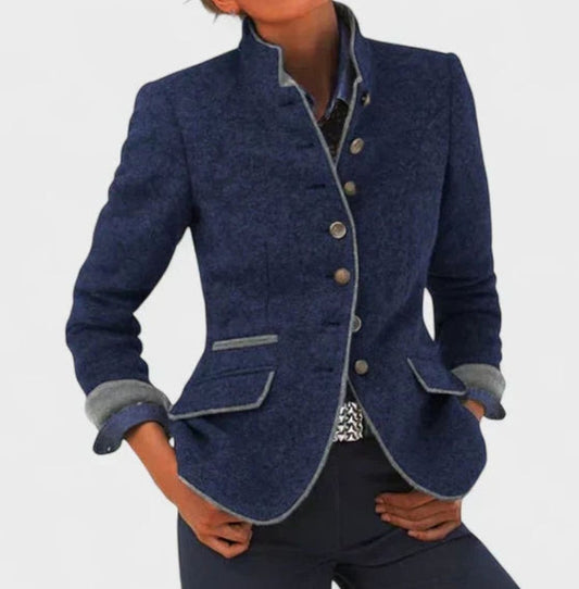 Blazer dam — elegant med ståkrage och knappslå