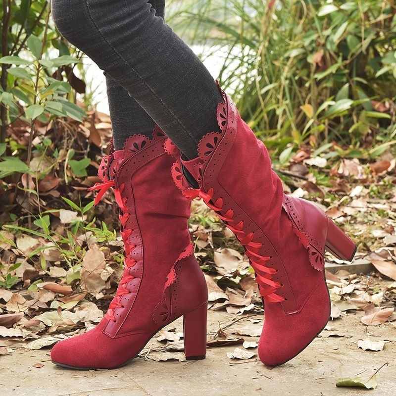 Högklackade boots dam i läderimitation — eleganta stövletter med hög klack